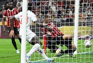 米体谈米兰4中卫：加比亚婚礼后缩短假期先到队 佳夫本周决定去留