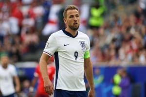 皮尔斯：凯恩再踢几年问题不大，而且我不知道英格兰队找谁接替他