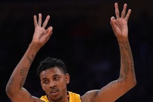 尼克-杨回应贝弗利：我会让你这样的打败我这样的？打球随时奉陪