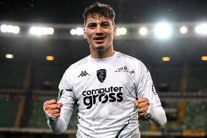 米体：国米和卡利亚里已谈妥S-埃斯波西托交易，只需讨论付款方式