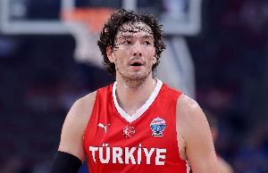 取胜功臣！奥斯曼10中6得16分1板2助 正负值+11是全队最高