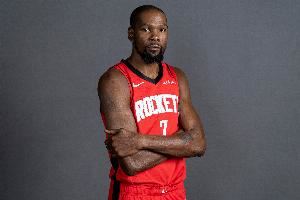 KD10中7砍20分！火记：好久没看到火箭球员这么轻松地拿20分了