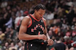 当家球星！巴恩斯24中13&三分5中3空砍全场最高33分 另有11板6助