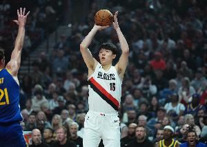 记者谈杨瀚森：通过夜宵店偶遇去判断自律水平？我觉得不能划等号