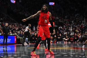 罗威：身体状态还有点喘 感谢斯普利特合理控制我的上场时间