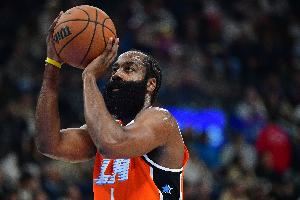 赚的都是辛苦钱!哈登场均时间35.9联盟第7 前6年纪都在28以下